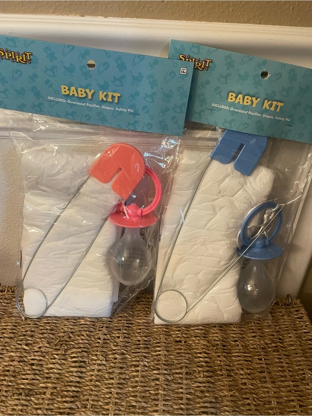 SPIRIT Baby Kit with Pacifier and Diaper - Pink and Blue - Picture 10 of 10